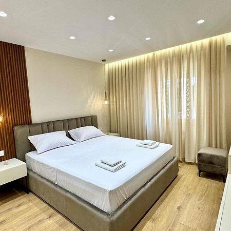 E&R Apartments At Myslym Shyri Tiran Dış mekan fotoğraf