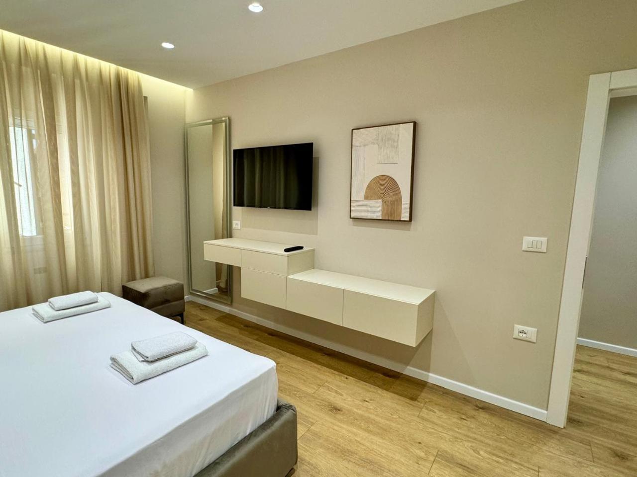 E&R Apartments At Myslym Shyri Tiran Dış mekan fotoğraf
