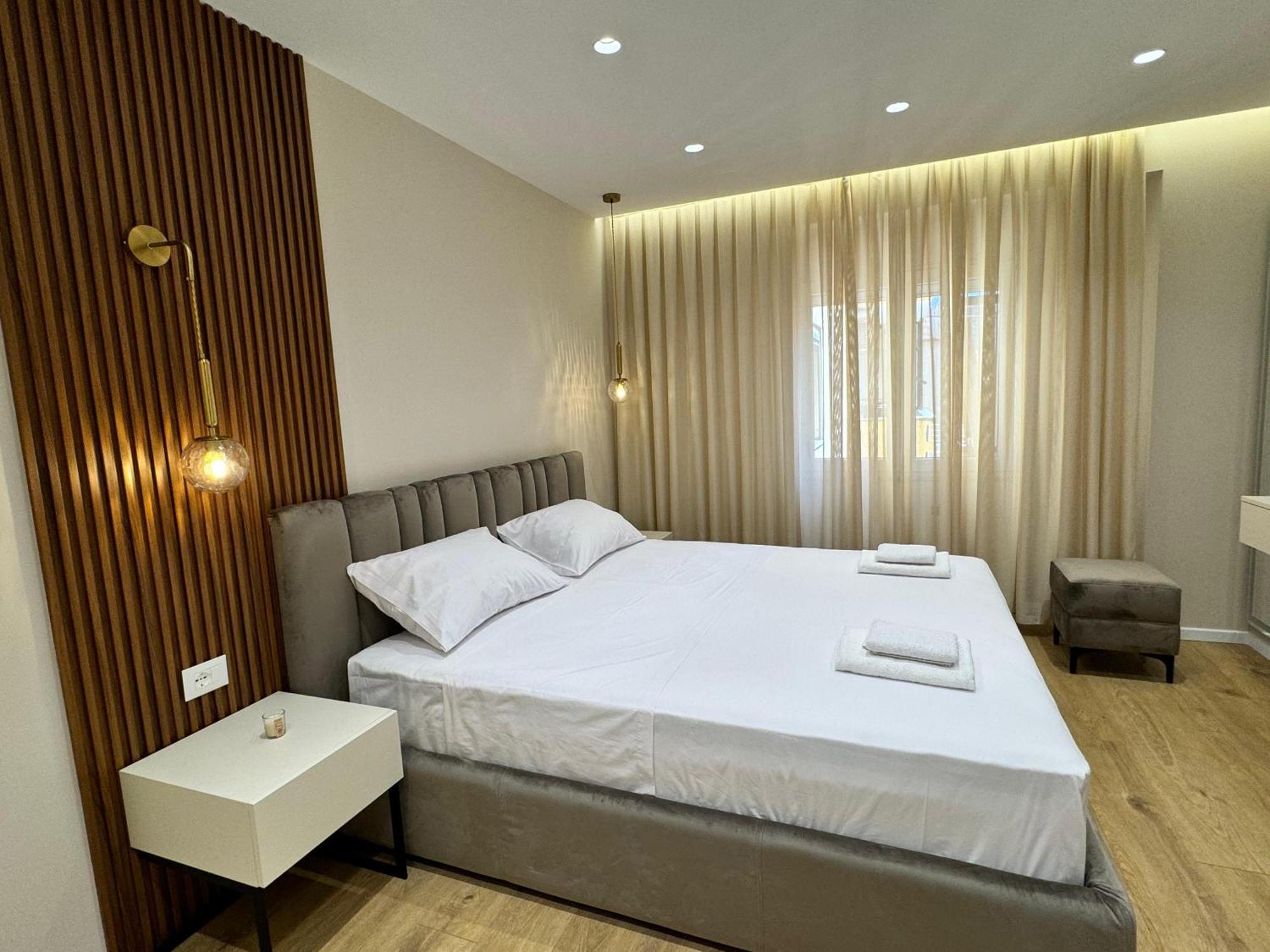 E&R Apartments At Myslym Shyri Tiran Dış mekan fotoğraf