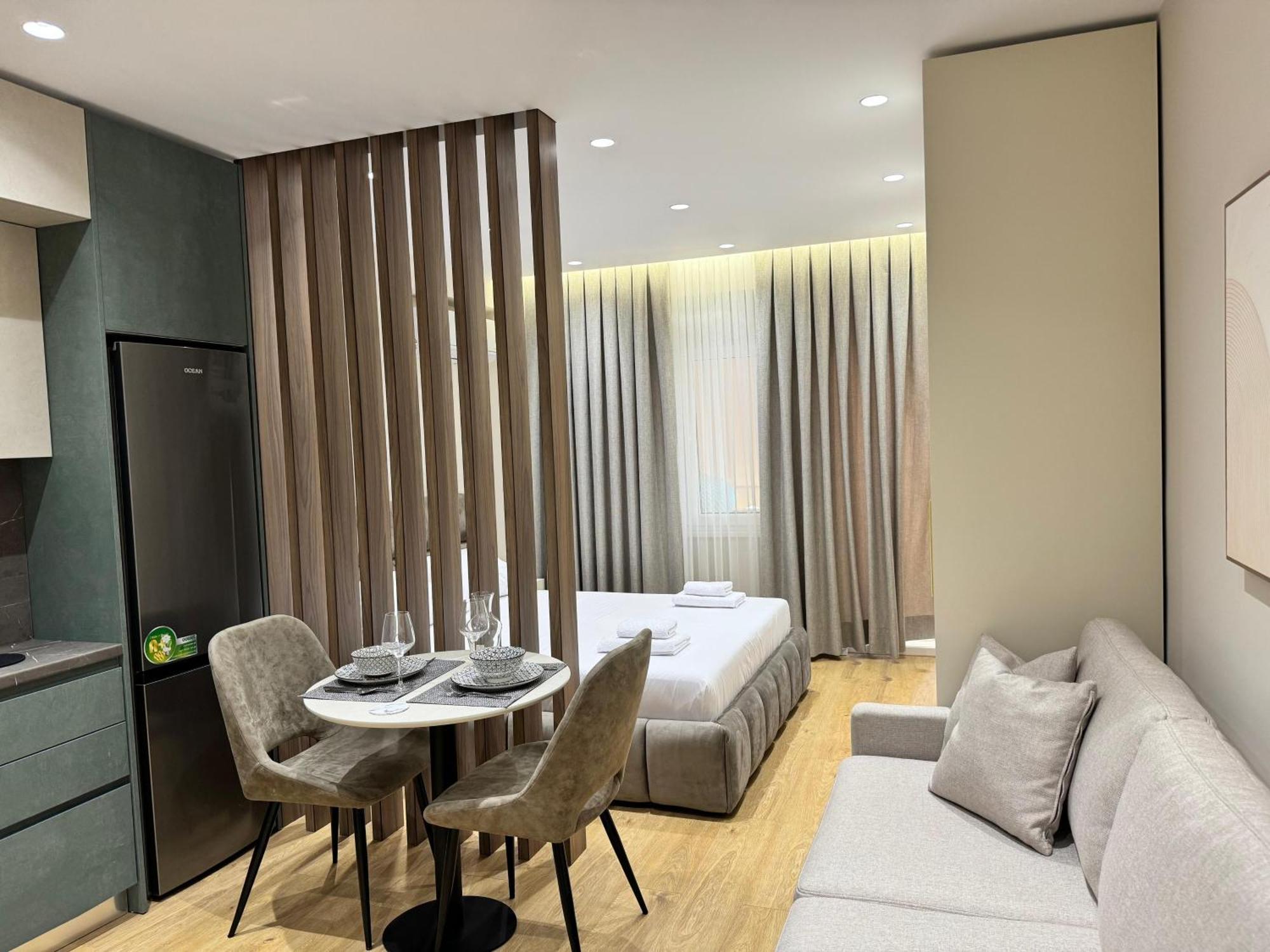 E&R Apartments At Myslym Shyri Tiran Dış mekan fotoğraf